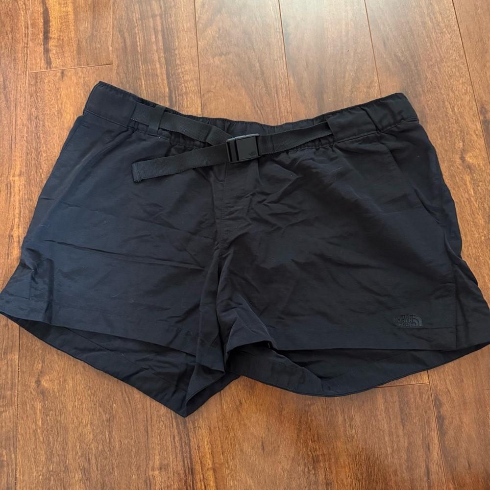 The North Face Class V Belted Hiking Shorts Womens XL Black Quick Dry Outdoor